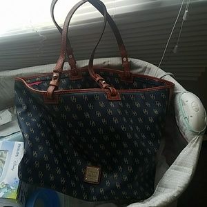 Dooney & Bourke